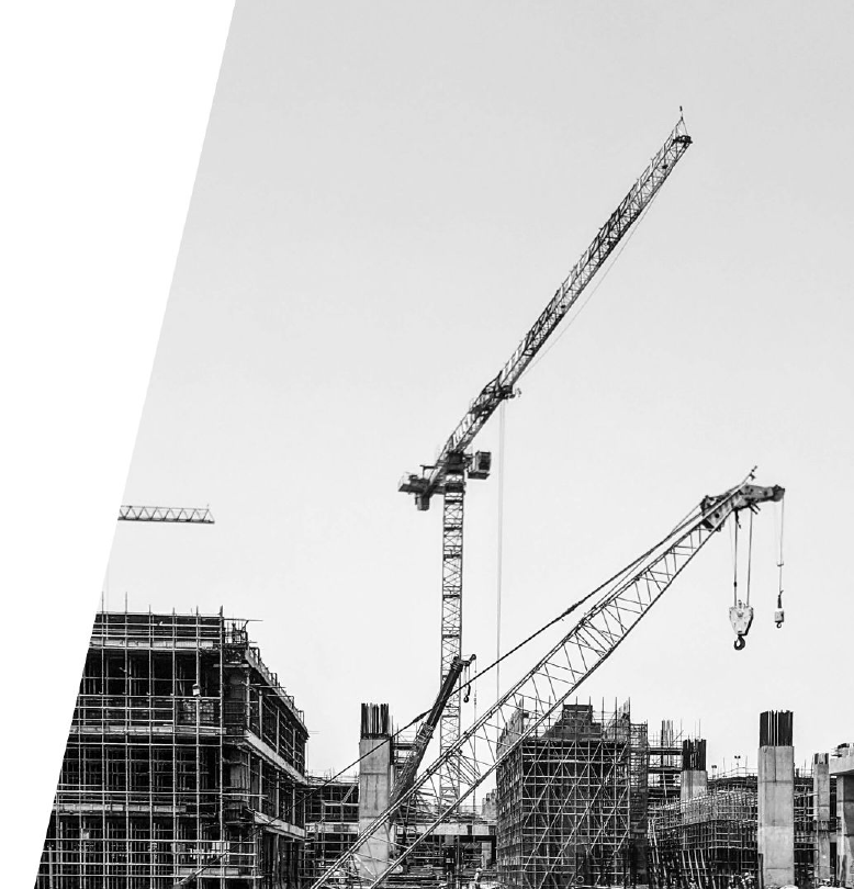 Obra en construcción con grúas